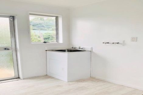 Photo of property in 1/48 Nigel Road, Browns Bay, Auckland, 0630