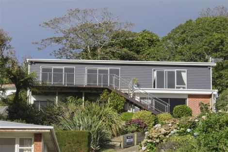 Photo of property in 86 Marine Parade, Bluff, 9814