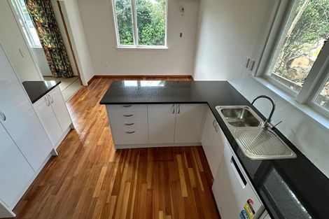 Photo of property in 2/54 Kings Crescent, Hutt Central, Lower Hutt, 5010