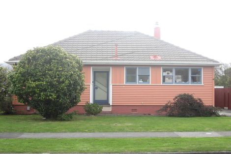 Photo of property in 75 Oxford Terrace, Epuni, Lower Hutt, 5011