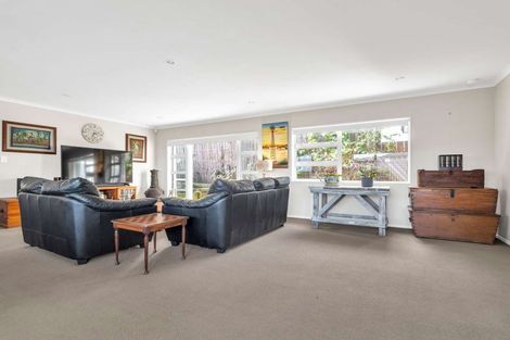 Photo of property in 32 Keepers Drive, Gulf Harbour, Whangaparaoa, 0930