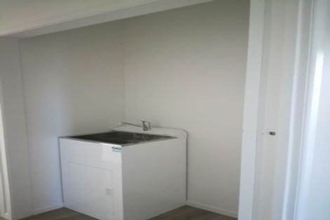 Photo of property in 1/63 Arran Road, Browns Bay, Auckland, 0630