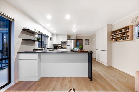 Photo of property in 22 Mercury Way, Whitby, Porirua, 5024