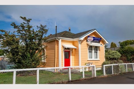 Photo of property in 36 Seddon Street, Waikanae, 5036