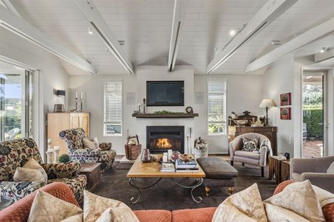 Photo of property in 18 Beacon Road, Riverhead, Albany, 0793