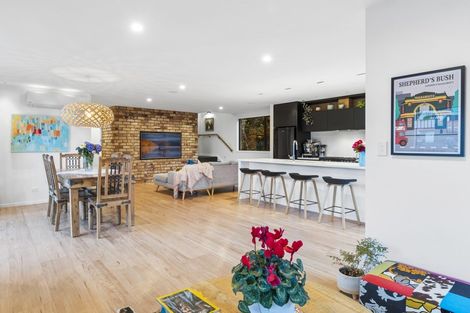 Photo of property in 75 Bert Wall Drive, Omokoroa, 3114