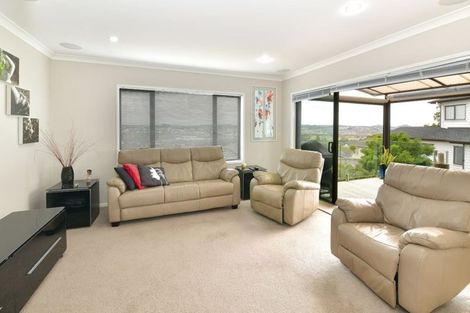 Photo of property in 7 Spyglass Street, Red Beach, 0932