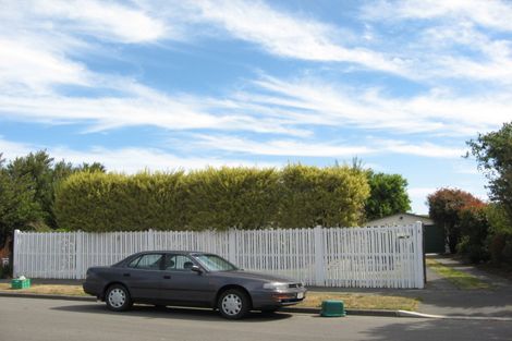 Photo of property in 6 Curzon Place, Parklands, Christchurch, 8083