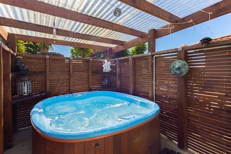Photo of property in 7 Central Park, Paraparaumu Beach, Paraparaumu, 5032