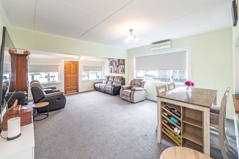 Photo of property in 69 Bignell Street, Gonville, Whanganui, 4501
