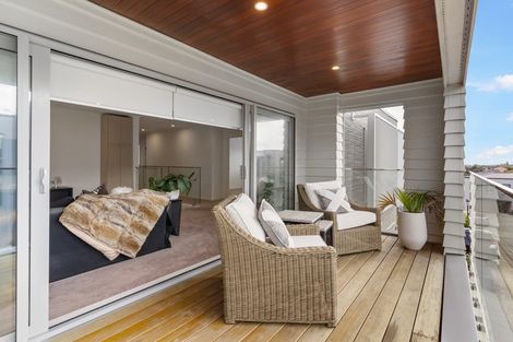 Photo of property in 4 Awakirihi Close, Shamrock Park, Auckland, 2016