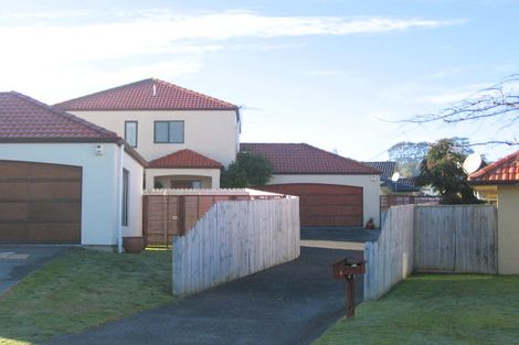 Photo of property in 3 Nad Place, East Tamaki Heights, Auckland, 2016