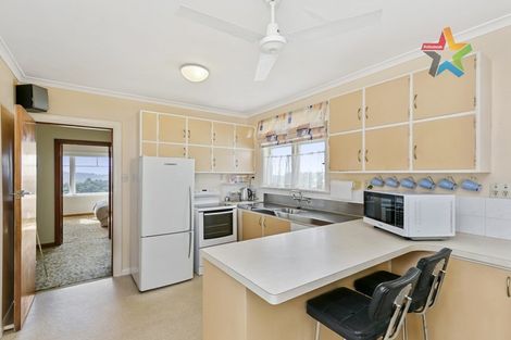 Photo of property in 12 Mertoun Terrace, Highbury, Wellington, 6012