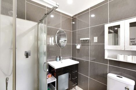 Photo of property in 2/55 Ennis Avenue, Pakuranga Heights, Auckland, 2010