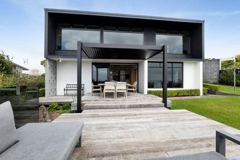 Photo of property in 40d Awanui Street, Merrilands, New Plymouth, 4312