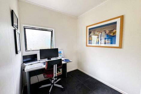 Photo of property in 71 Howard Road, Orere Point, Papakura, 2585