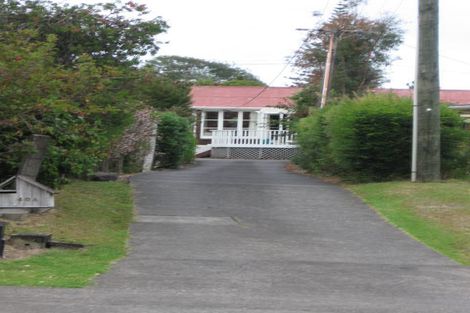 Photo of property in 40 Godley Road, Green Bay, Auckland, 0604