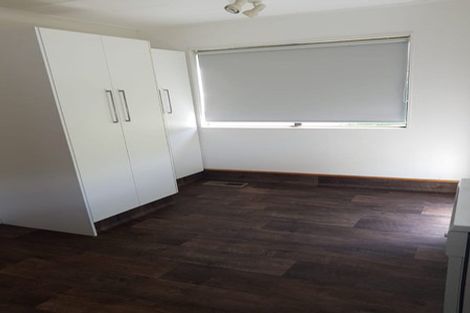 Photo of property in 79 Victory Crescent, Tawa, Wellington, 5028