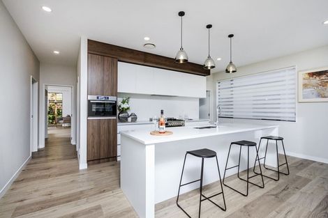 Photo of property in 24 Windlass Street, Long Bay, Auckland, 0630