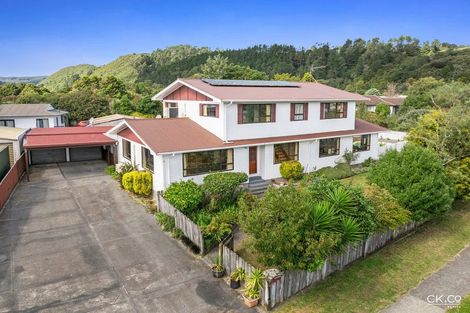 Photo of property in 127 Gemstone Drive, Birchville, Upper Hutt, 5018