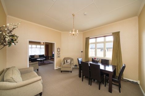 Photo of property in 402 Featherston Street, Palmerston North, 4414