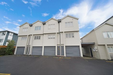Photo of property in 8/4 Keeling Road, Henderson, Auckland, 0612