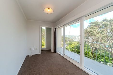 Photo of property in 43 Palliser Road, Roseneath, Wellington, 6011