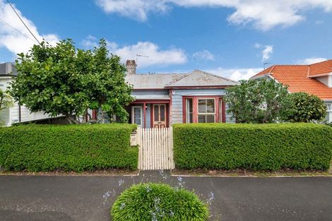Photo of property in 22 Domain Street, Devonport, Auckland, 0624