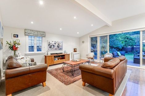 Photo of property in 61 Oroua Street, Eastbourne, Lower Hutt, 5013