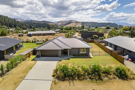 Photo of property in Luggate Park, 16 Cooper Crescent, Luggate, Cromwell, 9383