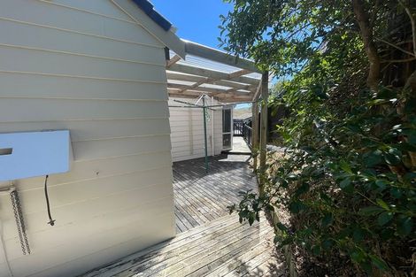 Photo of property in 146 Mark Avenue, Grenada Village, Wellington, 6037