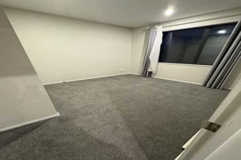 Photo of property in 4 St Claire Road, Silverdale, 0932