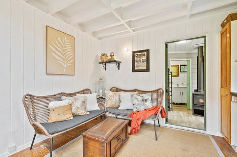 Photo of property in 1042 Ngunguru Road, Kiripaka, Whangarei, 0173