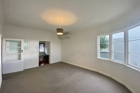 Photo of property in 1/227 Onewa Road, Birkenhead, Auckland, 0626