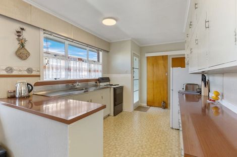 Photo of property in 1/239 Carrington Street, Vogeltown, New Plymouth, 4310