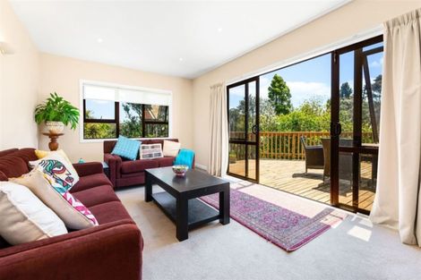 Photo of property in 14 Derwent Crescent, Titirangi, Auckland, 0604