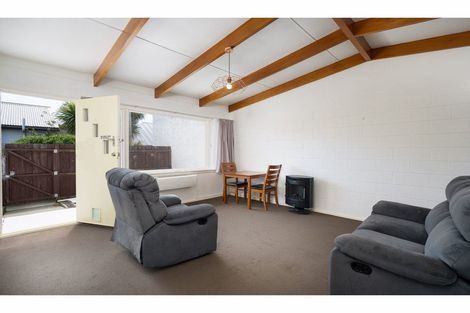 Photo of property in 8/71 Estuary Road, New Brighton, Christchurch, 8061