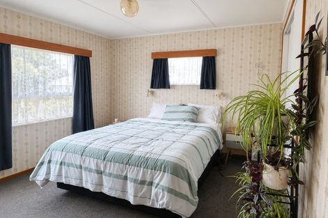 Photo of property in 30 Tennyson Crescent, Stoke, Nelson, 7011