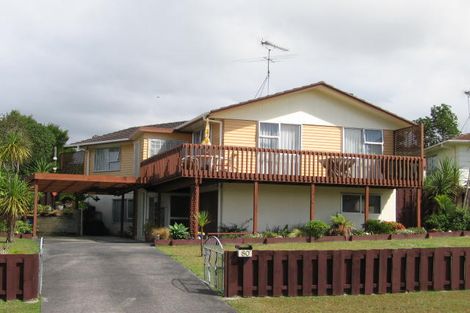 Photo of property in 80 Rosewarne Crescent, Glendene, Auckland, 0602