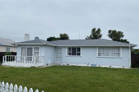 Photo of property in 2 Jenks Street, Foxton, 4814