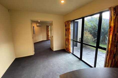 Photo of property in 74 Hounslow Street, Ilam, Christchurch, 8041