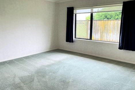 Photo of property in 34 Blackwood Drive, Wattle Downs, Auckland, 2103