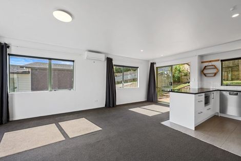 Photo of property in 121b Sunnyside Road, Sunnyvale, Auckland, 0612