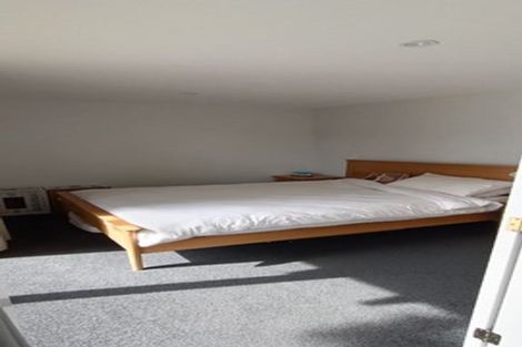 Photo of property in 9 Kate Way, Karori, Wellington, 6012