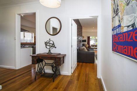 Photo of property in 89 Roberts Road, Te Atatu South, Auckland, 0610