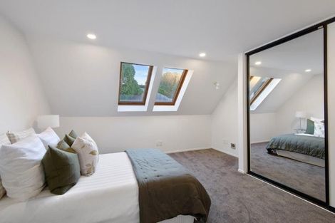 Photo of property in 5 Ledger Lane, Mount Pleasant, Christchurch, 8081