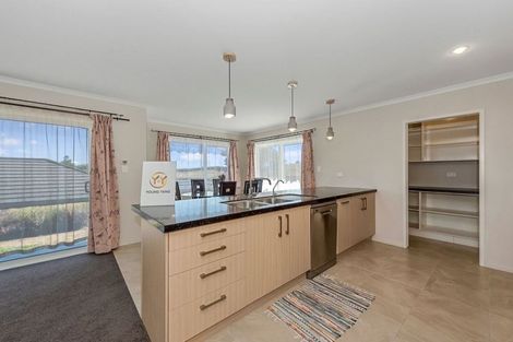 Photo of property in 9 Rigg Place, Flagstaff, Hamilton, 3210