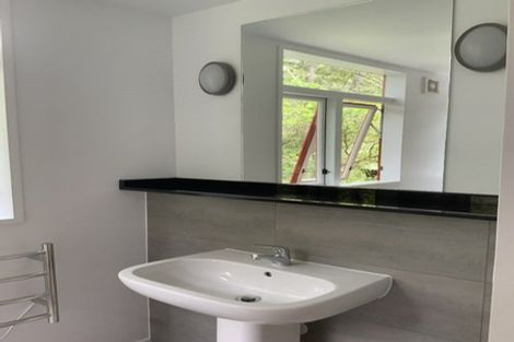 Photo of property in 44 Island Bay Road, Beach Haven, Auckland, 0626