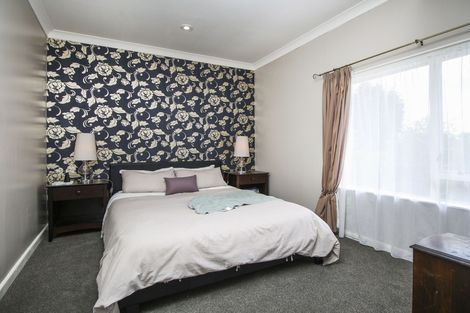 Photo of property in 89 Roberts Road, Te Atatu South, Auckland, 0610