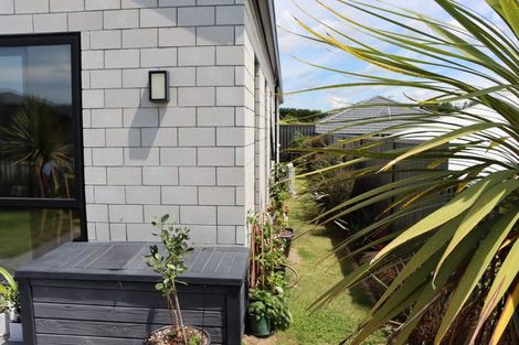 Photo of property in 5 Traverse Lane, Omokoroa, 3114